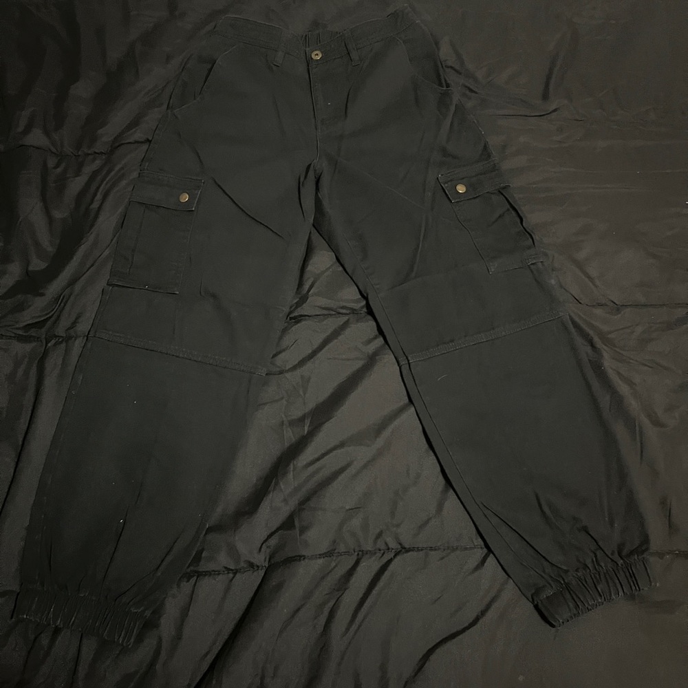 Black cargo pants